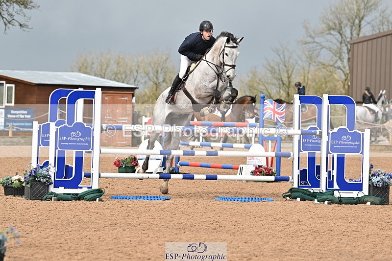 240315A-121428-00855 - Cls 3 Snr Foxhunter