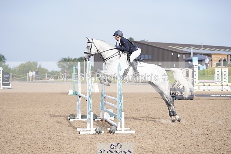 240831A-094908-00044 - 053-Lydia.Steele-FOLLYS.HERO