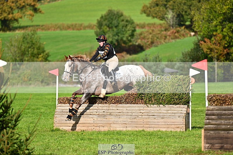 251025A-123743-19175 - F-426-Tracey.Neville