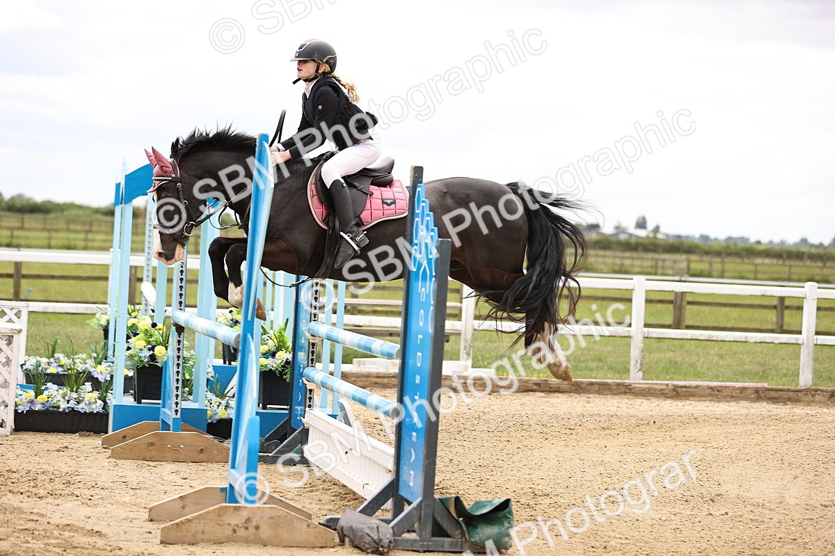 SBM_000363 - Class 4 - 1m showjumping