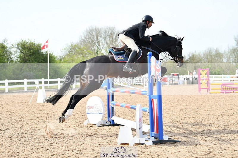 240511A-170852-15567 - Cls 26 Discovery and 1m Open