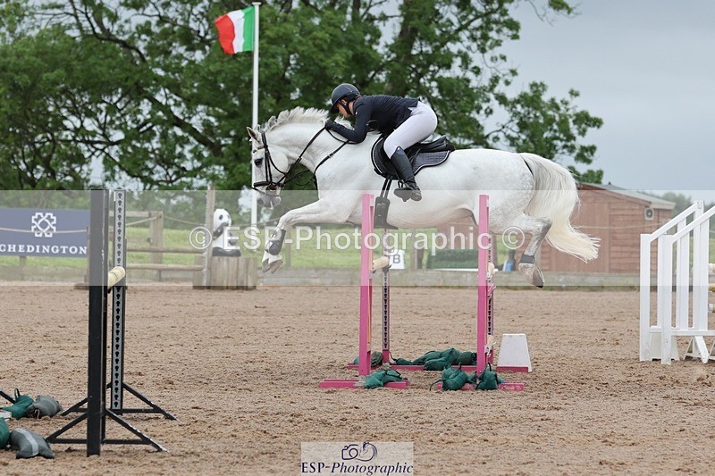 250524-093037-03819 - Cls 13  A&B 1.05m & 1.10m open