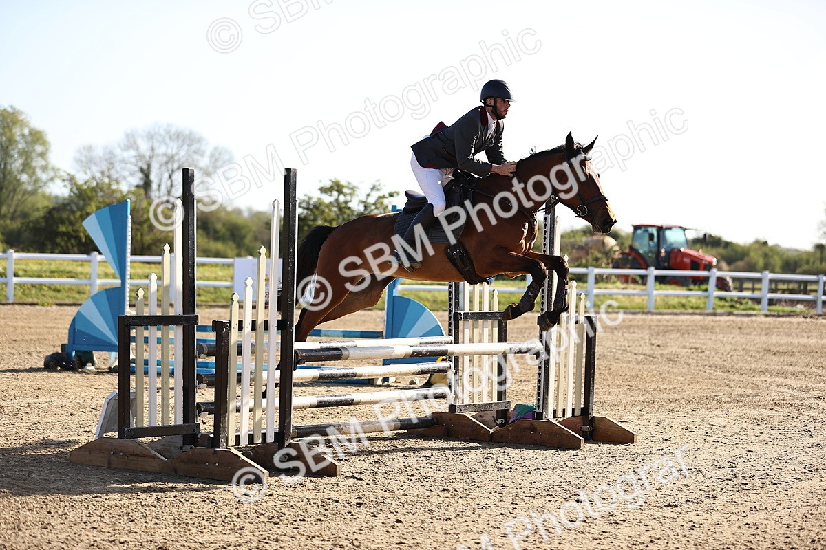 SBM_002810 - Class 14 - Clear Round