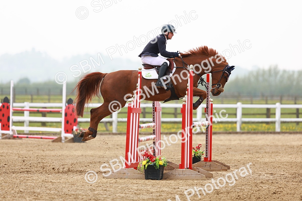  - Class 18 - Senior Newcomers - 1.10m