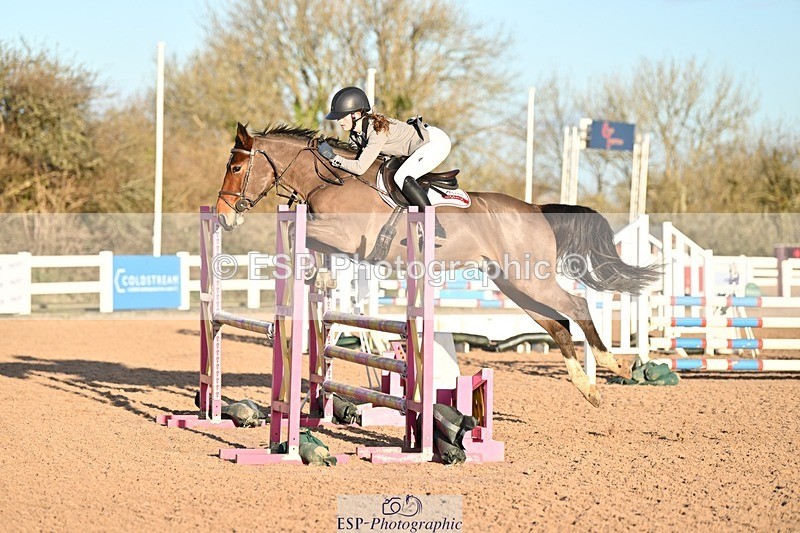 241208-093337-01516 - Cls 18 Bliss of London Novice Champ Q