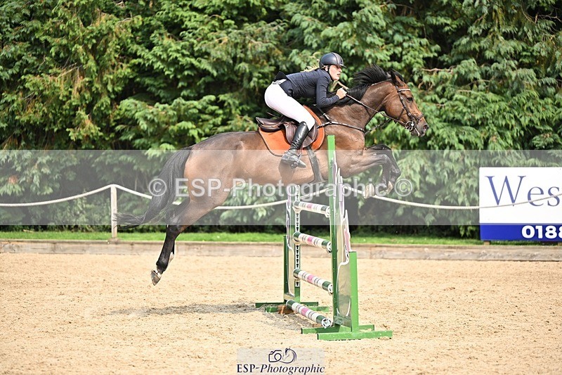 240818-152212-05185 - Cls 12A Snr Foxhunter & 1.20m Open