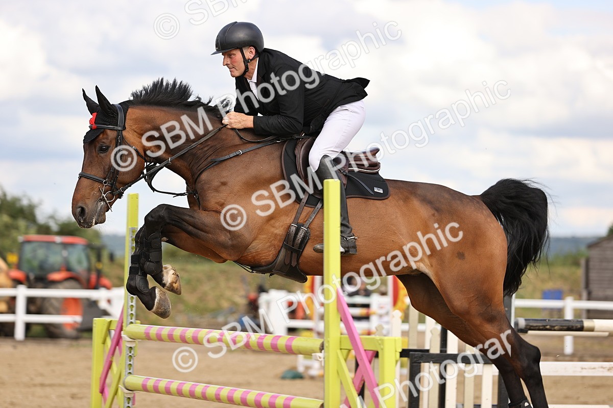 SBM_003801 - Class 13 - Senior Foxhunter - 1.20m
