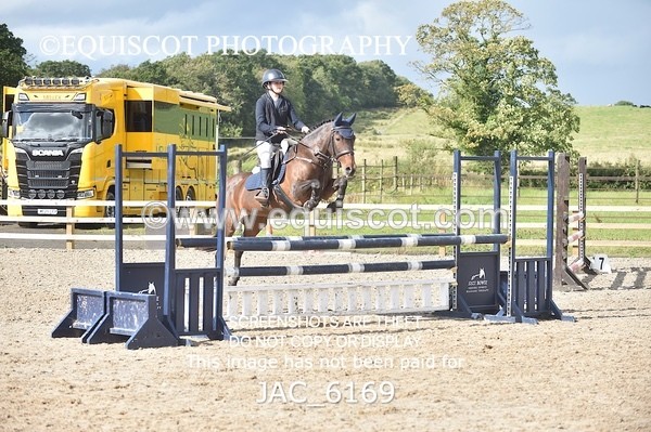 JAC_6169 - CLASS 7 SAT Blue Chip Pony Newcomers/ 1m Open