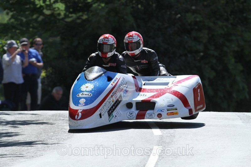 IMG_2517 - Sidecar Race 2 - TT 2013
