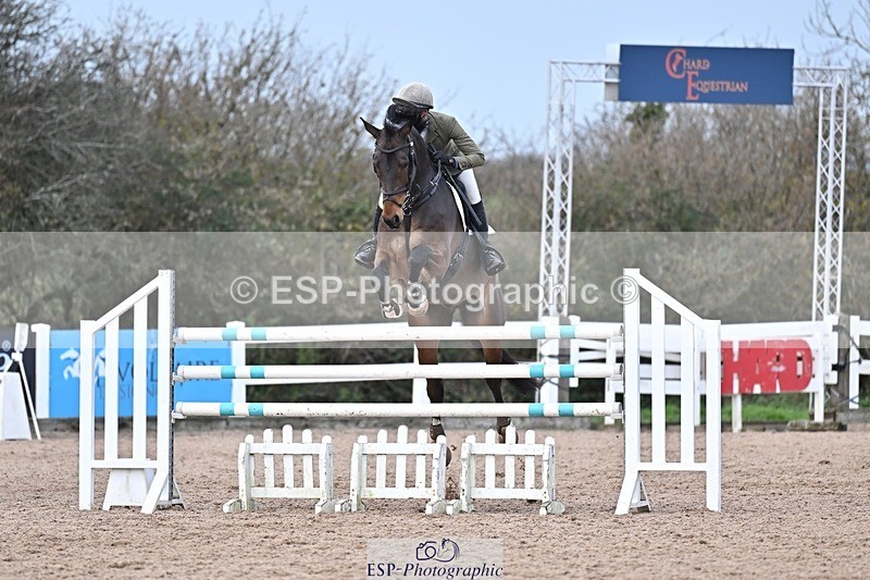 251126-134719-00631 - Cls 5 Foxhunter and 1.20m