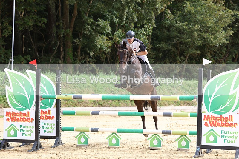3E7A4537 - Class 9: Senior 1.30m open