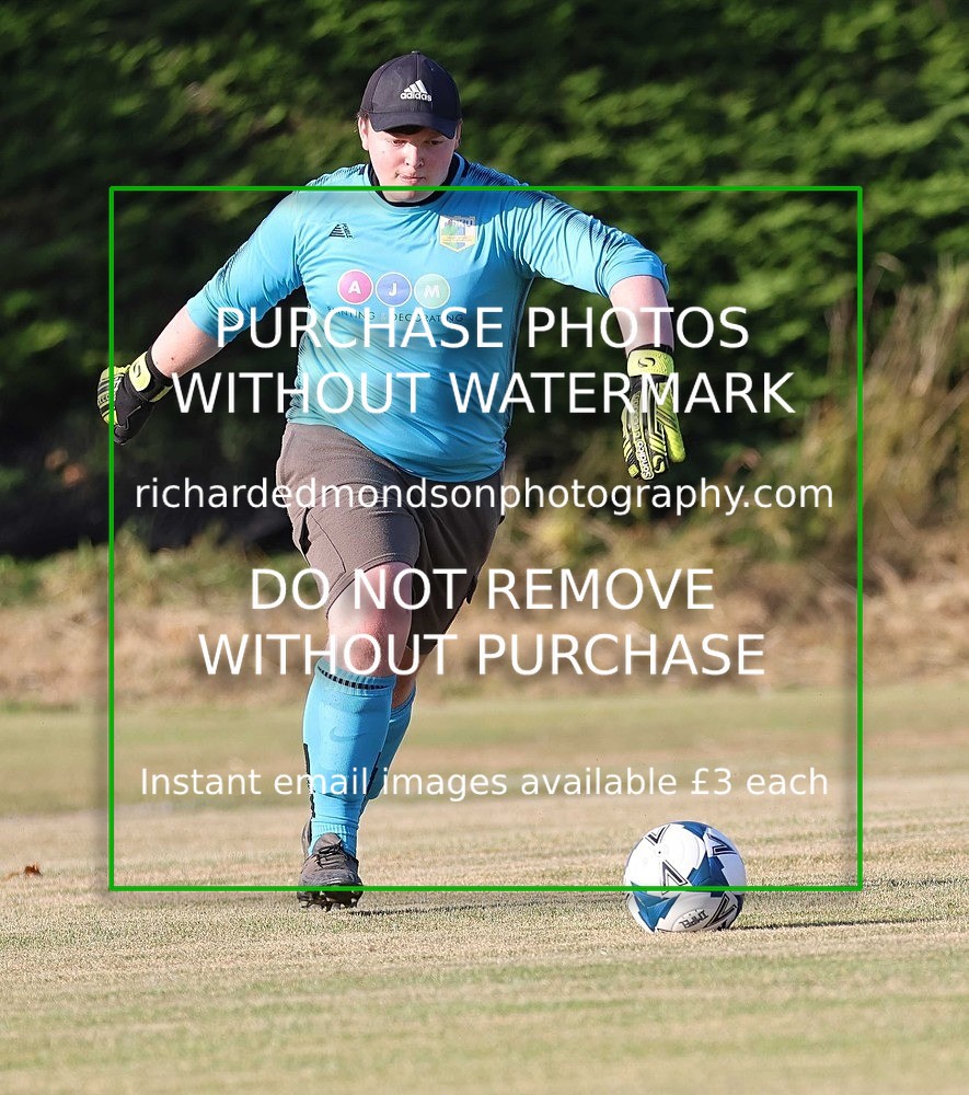 533A8915 - Kendal United Reserves