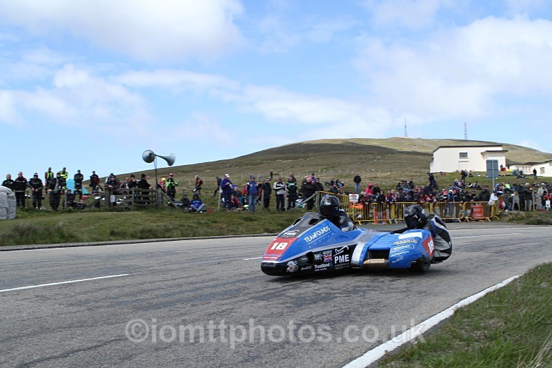 Alan Founds/ Tom Peters - Sure Sidecar Race 1