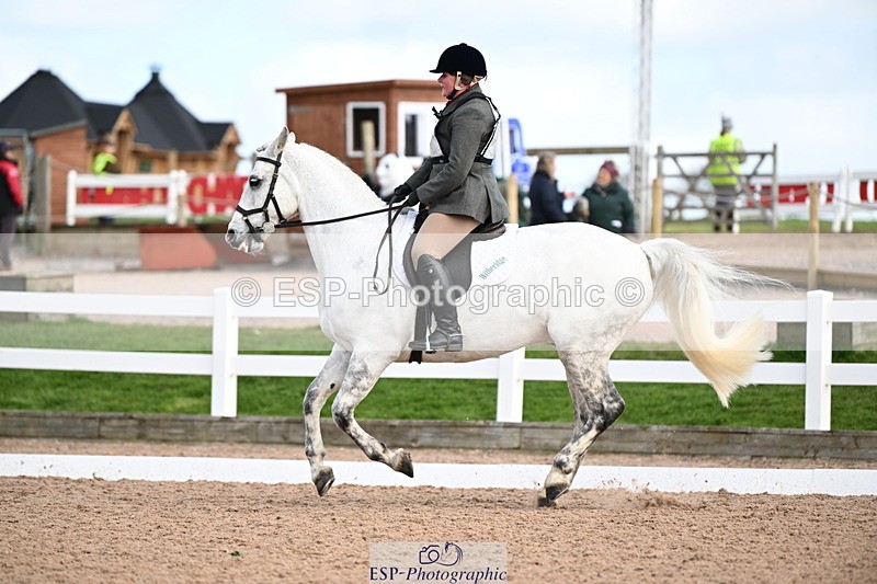 240324A-123520-02661 - Novice 27, 12.30 to 13.50