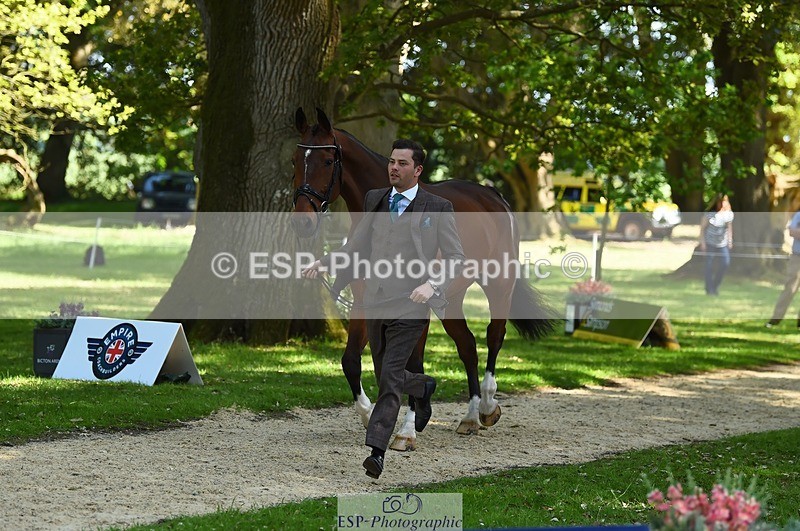 230524-154524-00476 - 365-BWE_NEWTON_DE_JASPER-Adam_Harvey-WEDTrotUp+DR