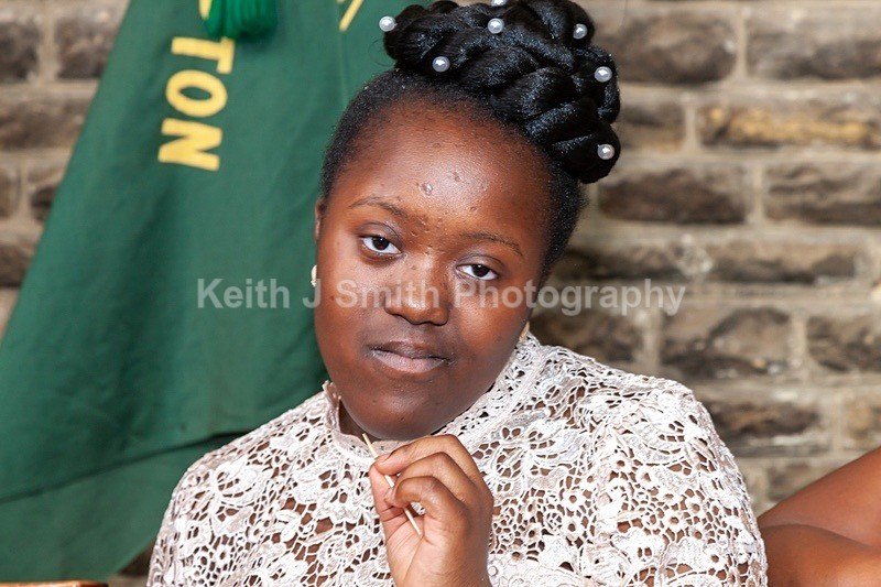 9SKJ9335 - Marian Astante.