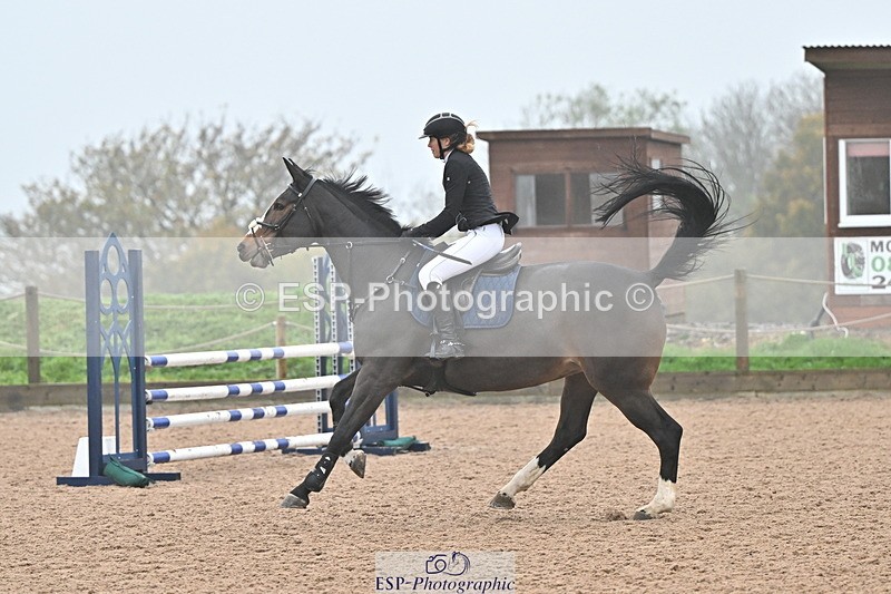 241103A-110106-06838 - SUN Cls 18 British Novice and 90cm Open