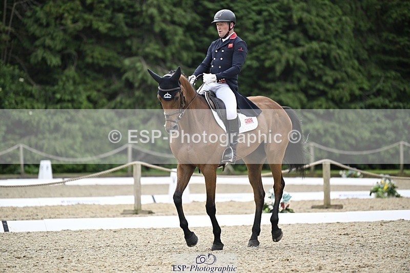 000101-220411-04526 - 403-CRAZY_DU_LOIR-Oliver_Townend