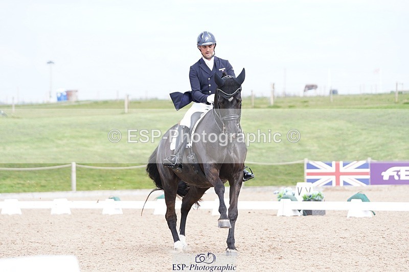 250403-141322-02879 - 022-Jezz.Palmer-Romanno.Weltino