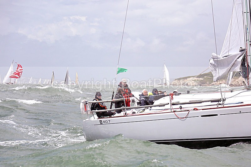160702 VOLUNTEER GBR8883R - ROUND THE ISLAND Y92A1248_E - ROUND THE ISLAND 2016
