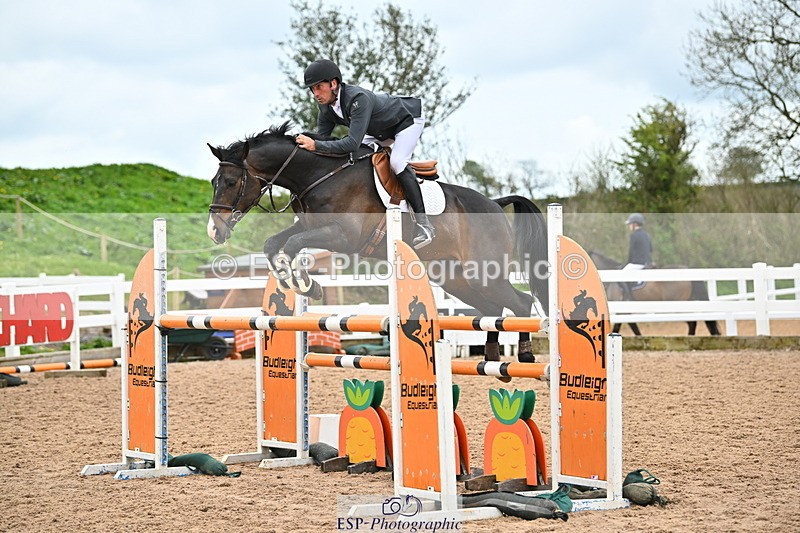 240501A-144602-01140 - Cls 8 Snr Foxhunter and 1.20m Open