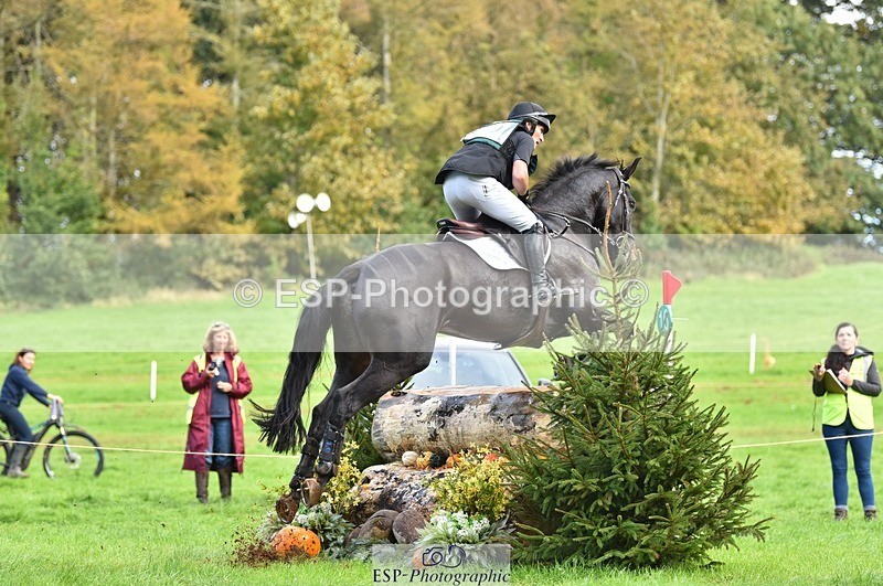 231022-134510-28908 - 329-RINGFORT.REVE.DU.MOULIN-Andrew.Downes-XC
