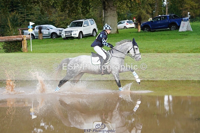 231021-092626-13275 - 621-QUALITY.BLUE-Lucy.Boultbee-brooks-SC+XC