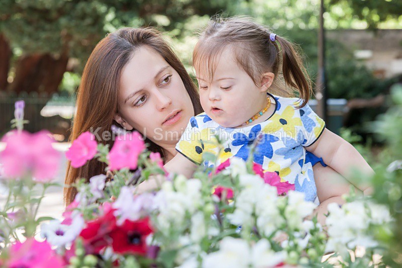 6SKJ0018-2 - Kelly and Family.