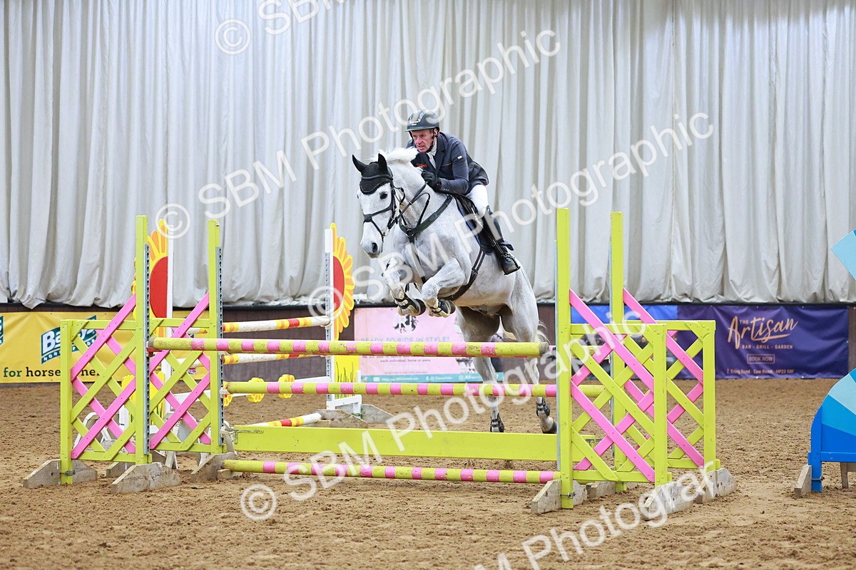 SBM_001379 - Class 4 - Senior Newcomers - 1.10m