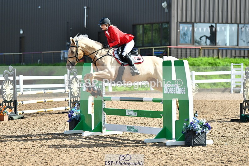 230812A-094008-07691 - Cls 25 A&B Brit nov & 90 Open