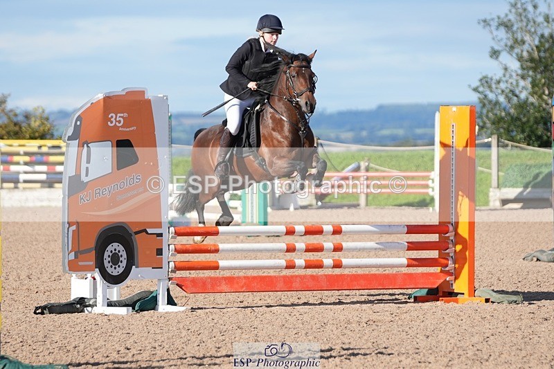 250921-093201-01984 - Cls 2 Pony Intro 70cm