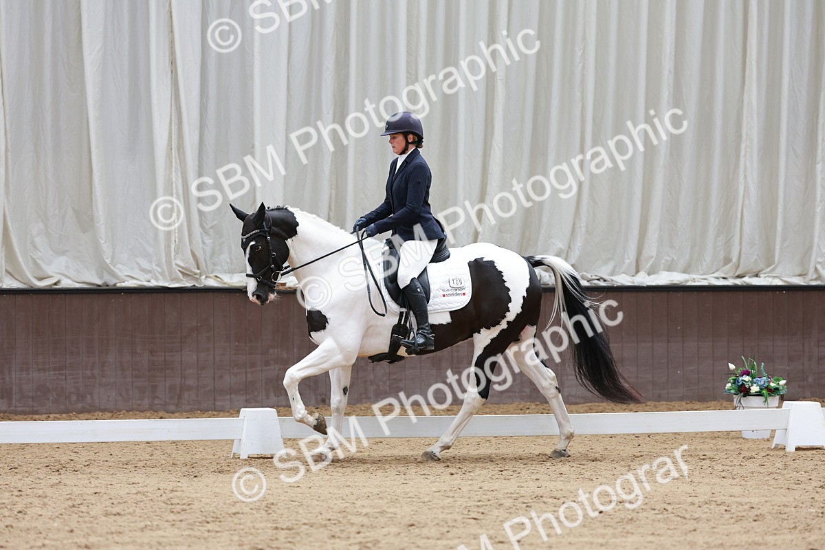 SBM_009176 - Class 6b - Novice 6 - 11.02-12.19