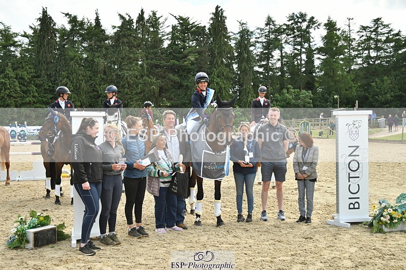 250525A-161244-18906 - Presentations Section C CCI 2 Star Long