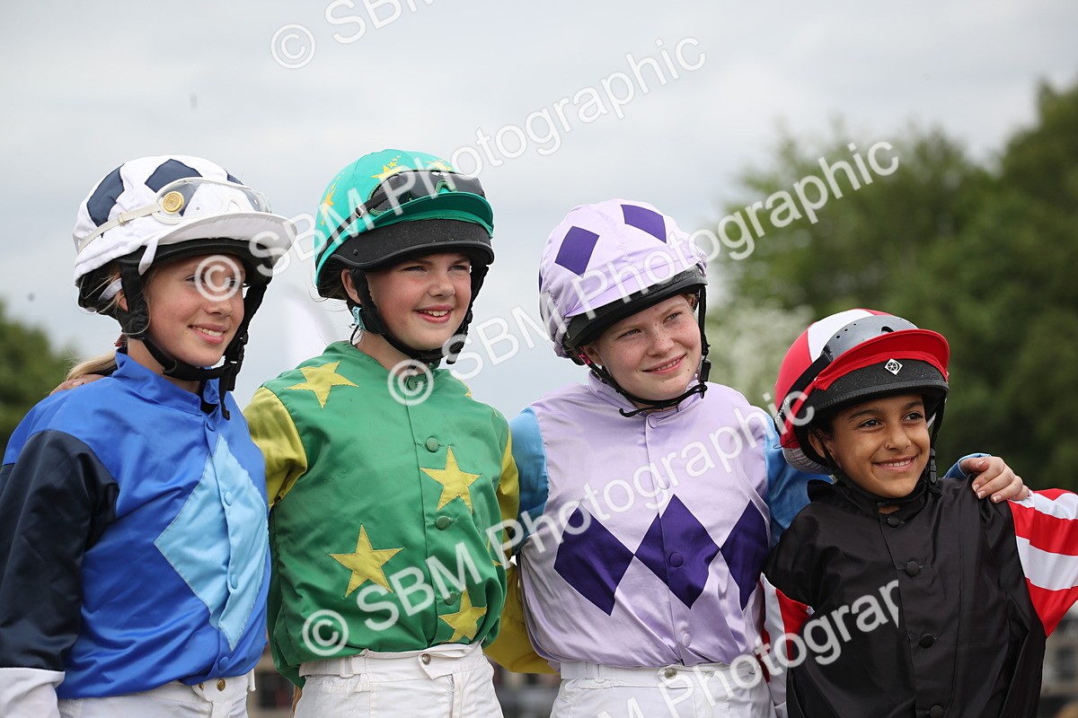 SBM_10095 - Dinky Derby