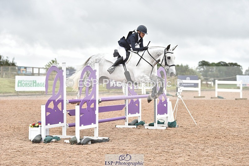 250830-112202-00538 - B-060-Helen.Hickson