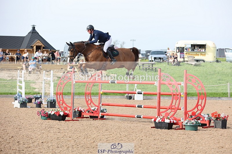 240511A-170132-15147 - Cls 38 National 1.40m Open