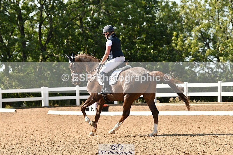 250817-154811-11342 - 214-Verity.PerryVogue