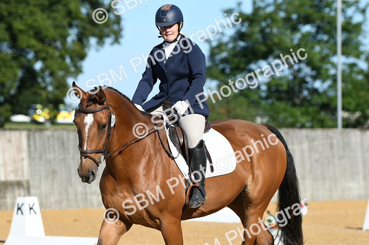 SBM_16215 - D4 - Small Tour Championship - Intro B