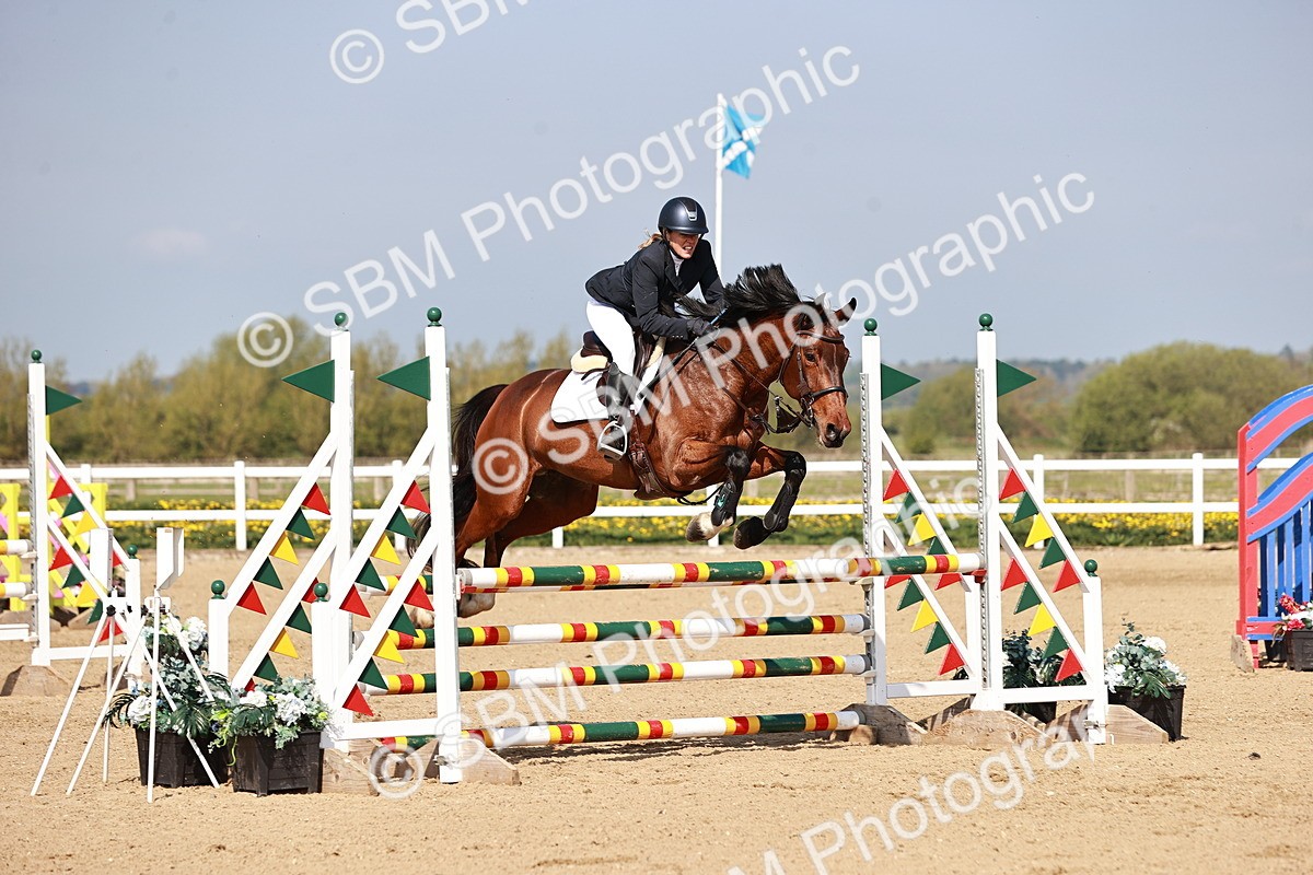  - Class 21 - Senior British Novice - 90cm