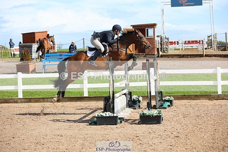 250913-141325-07294 - Cls 25 1.05m Amateur Quali