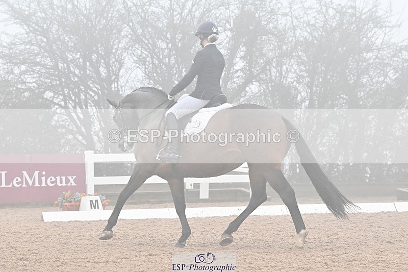 240217A-142640-03429 - 163-Anna.Johannson-Diamond.Bar