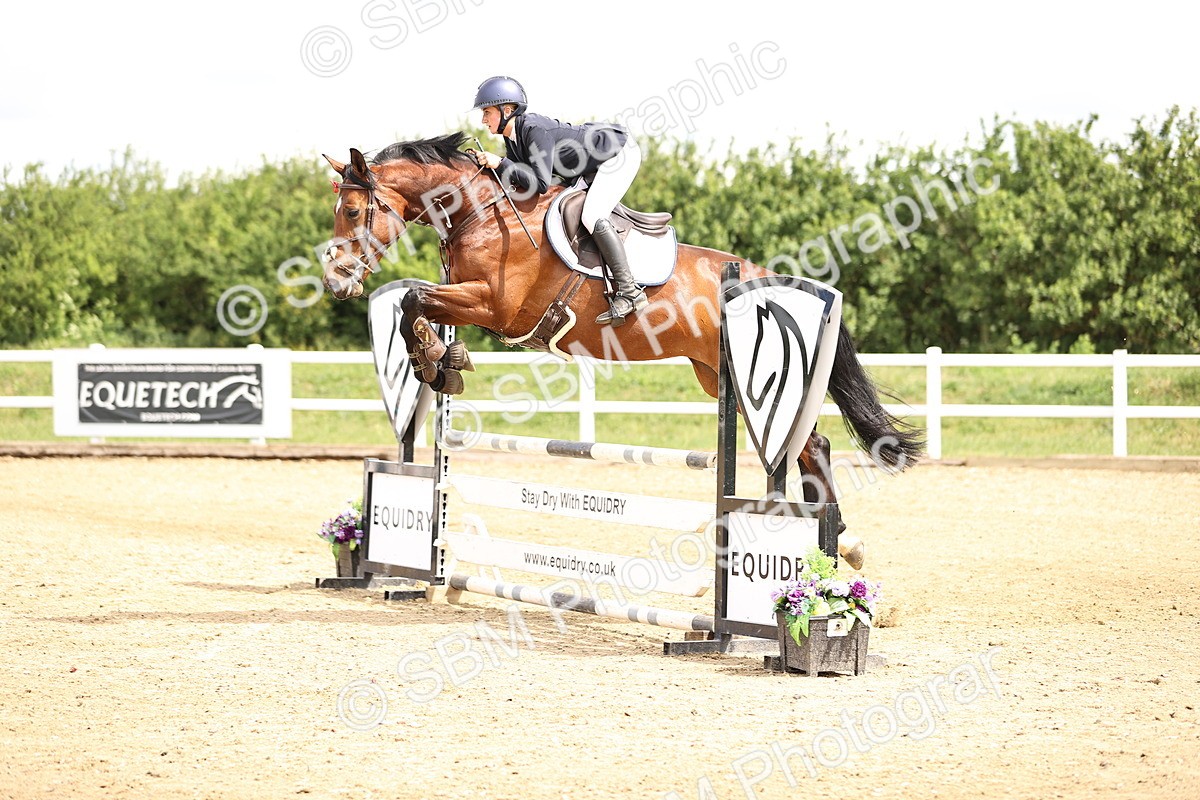 SBM_006403 - Class 16 - Senior British Novice - 90cm
