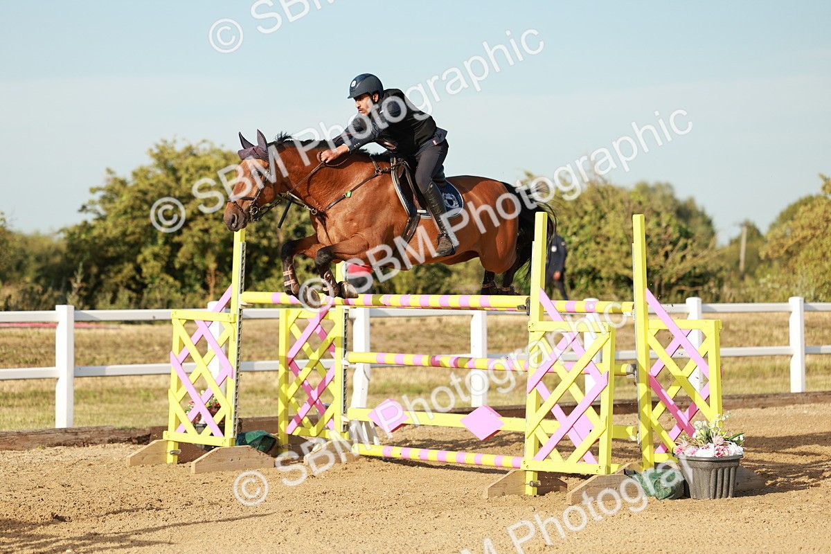 SBM_008990 - Class 6 - National 1.30m 1.40m Open Handicap