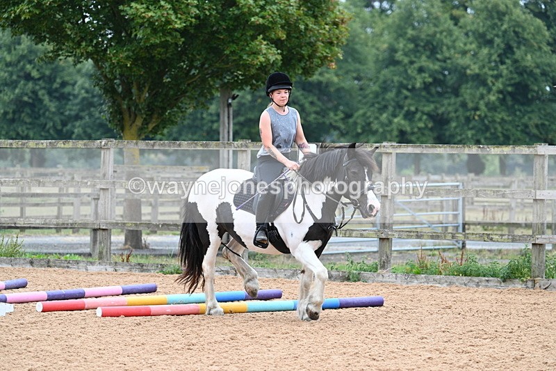 WJ7_7675 - Poles 10:00am