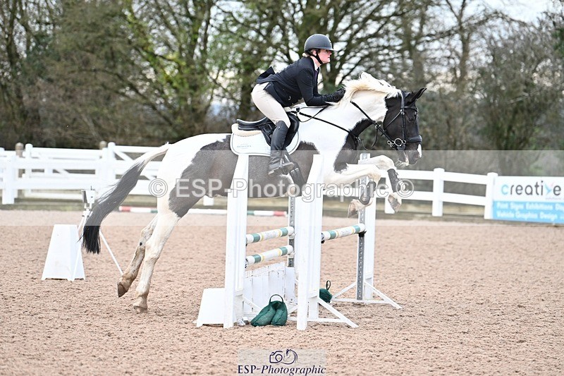 250112-093749-00745 - Cls 15 British Novice and 90cm Open