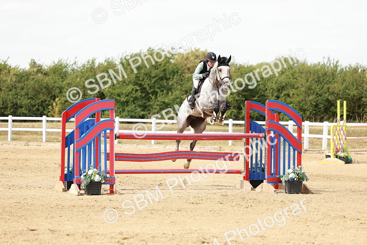 SBM_008130 - Class 4 - Senior Foxhunter - 1.20m Open