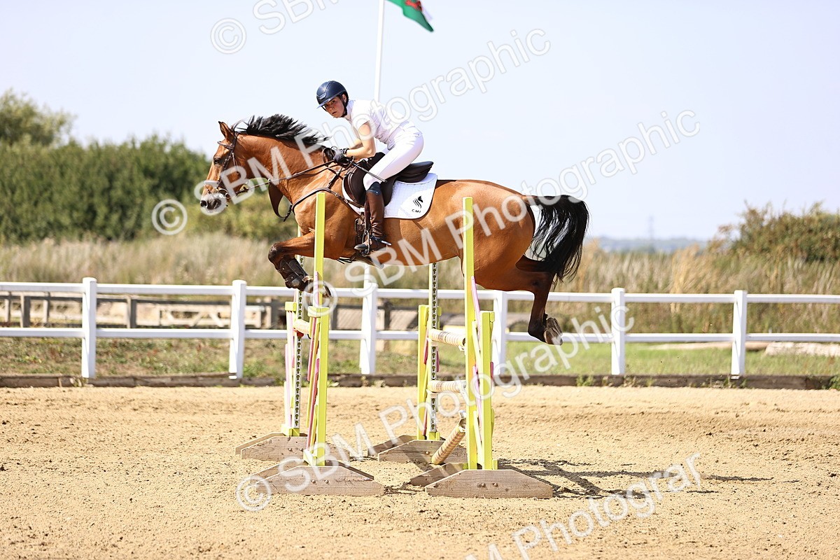 SBM_006882 - Class 13 - Senior Newcomers - 1.10m