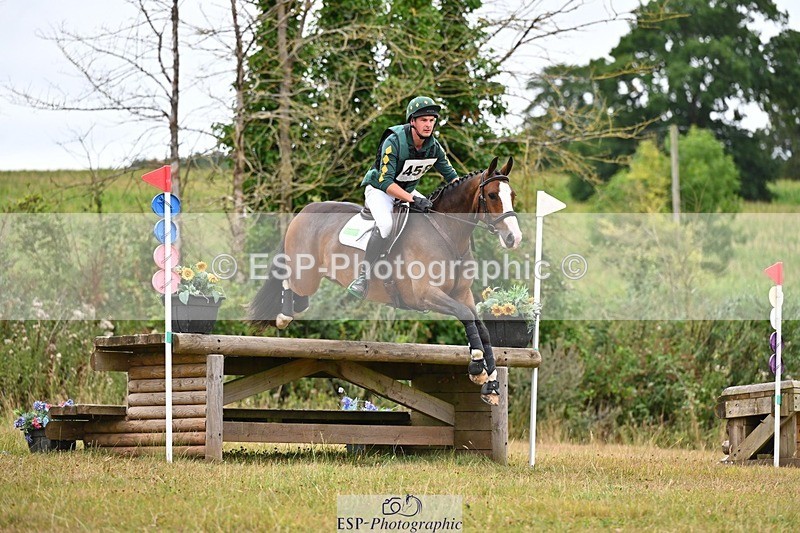 250803A-105454-10021 - K-458-Ollie.Martin-MIH.POP.SOCKS