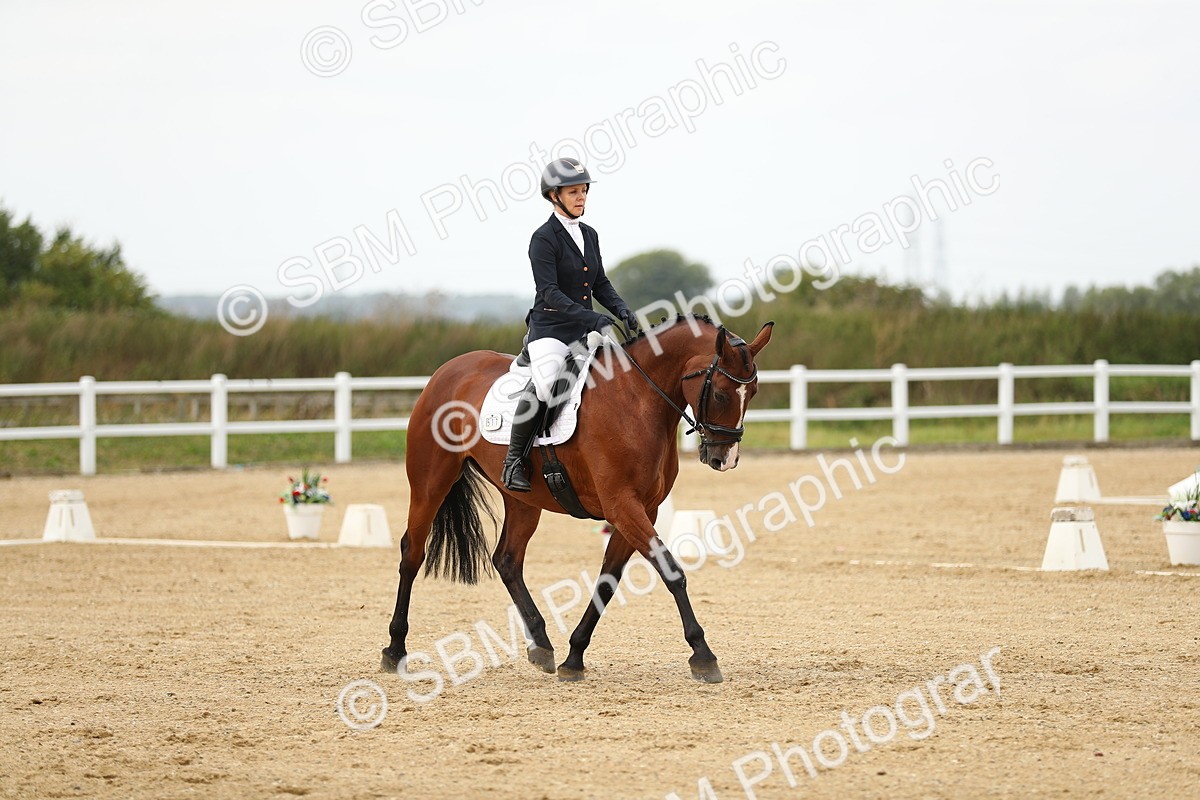 SBM_017676 - Class 13 - Novice 23 - 14.27-15.16