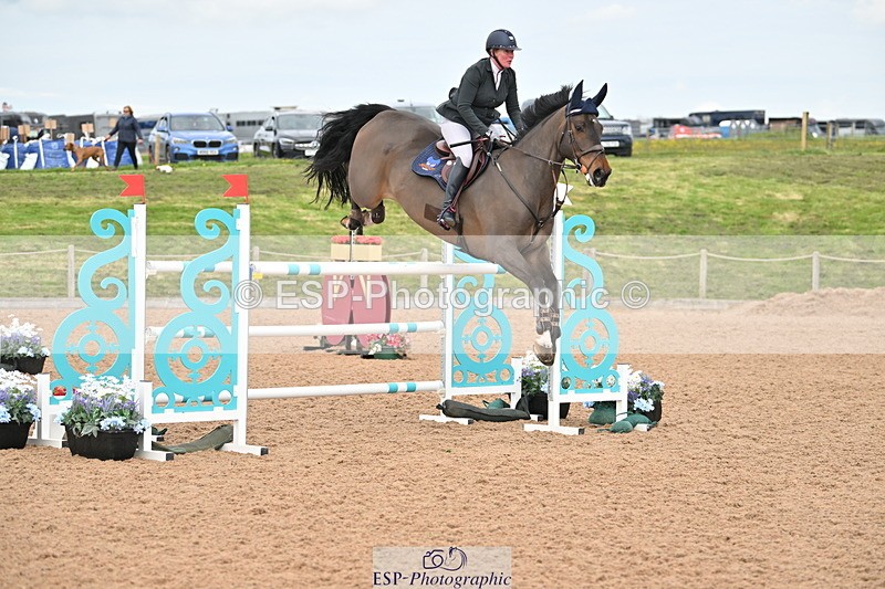 240418A-152741-04709 - Cls 9, 2 Star Big Tour 1.40m